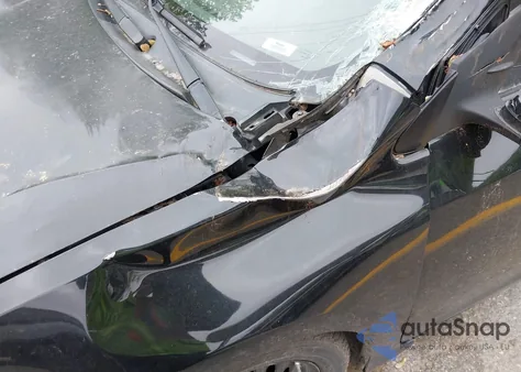 2014 Toyota Corolla Le z USA, uszkodzony, nr VIN 2T1BURHE7EC135166